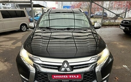 Mitsubishi Pajero Sport III рестайлинг, 2019 год, 2 799 000 рублей, 2 фотография