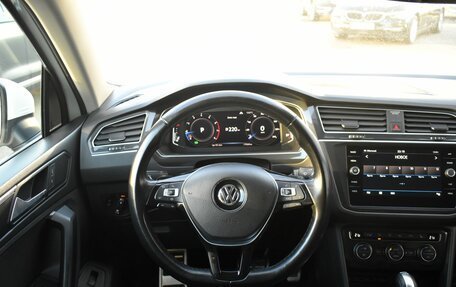 Volkswagen Tiguan II, 2019 год, 3 145 000 рублей, 13 фотография