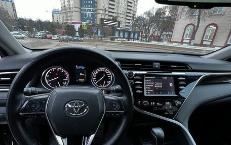 Toyota Camry, 2019 год, 2 350 000 рублей, 12 фотография