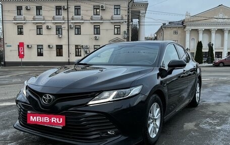 Toyota Camry, 2019 год, 2 350 000 рублей, 9 фотография