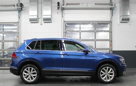 Volkswagen Tiguan II, 2018 год, 2 485 000 рублей, 4 фотография