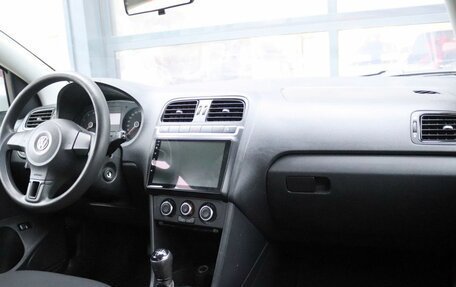 Volkswagen Polo VI (EU Market), 2012 год, 668 000 рублей, 14 фотография