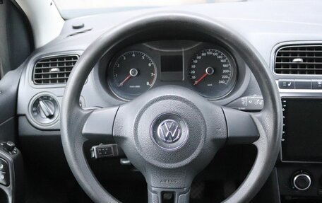 Volkswagen Polo VI (EU Market), 2012 год, 668 000 рублей, 16 фотография