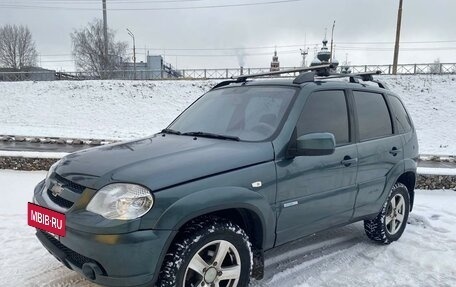 Chevrolet Niva I рестайлинг, 2012 год, 587 000 рублей, 2 фотография