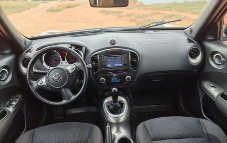 Nissan Juke II, 2011 год, 990 000 рублей, 6 фотография