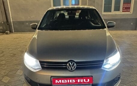 Volkswagen Polo VI (EU Market), 2012 год, 830 000 рублей, 1 фотография