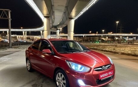 Hyundai Solaris II рестайлинг, 2012 год, 990 000 рублей, 4 фотография