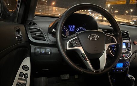 Hyundai Solaris II рестайлинг, 2012 год, 990 000 рублей, 26 фотография