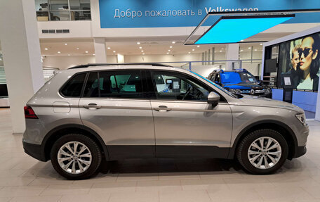 Volkswagen Tiguan II, 2019 год, 2 484 000 рублей, 8 фотография