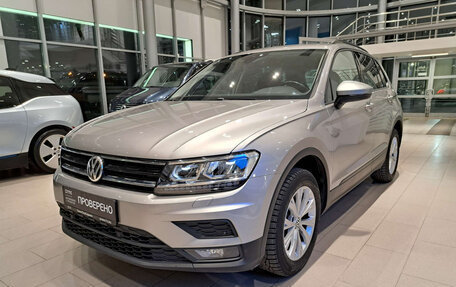 Volkswagen Tiguan II, 2019 год, 2 484 000 рублей, 5 фотография