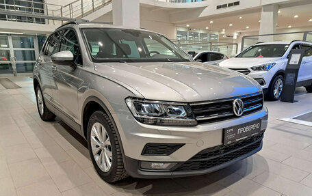 Volkswagen Tiguan II, 2019 год, 2 484 000 рублей, 7 фотография