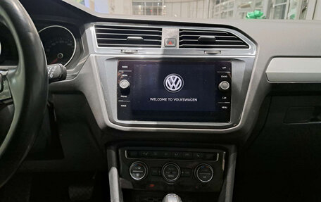 Volkswagen Tiguan II, 2019 год, 2 484 000 рублей, 19 фотография