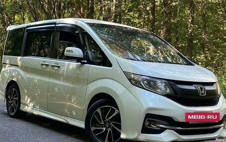 Honda Stepwgn IV, 2017 год, 2 250 000 рублей, 6 фотография