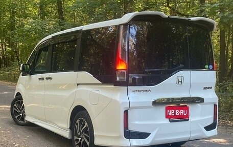 Honda Stepwgn IV, 2017 год, 2 250 000 рублей, 19 фотография