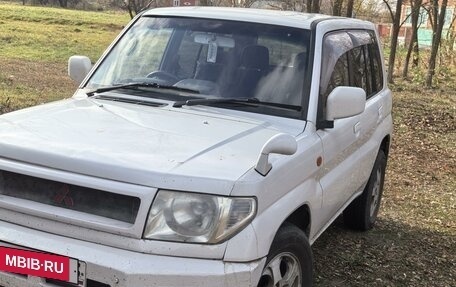 Mitsubishi Pajero iO, 2000 год, 530 000 рублей, 3 фотография