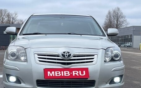 Toyota Avensis III рестайлинг, 2006 год, 760 000 рублей, 3 фотография