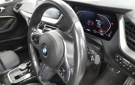 BMW 1 серия, 2019 год, 1 860 000 рублей, 5 фотография