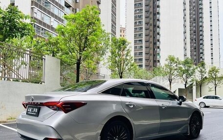 Toyota Avalon, 2021 год, 2 700 000 рублей, 5 фотография