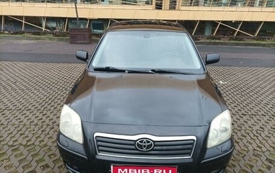 Toyota Avensis III рестайлинг, 2005 год, 565 000 рублей, 1 фотография