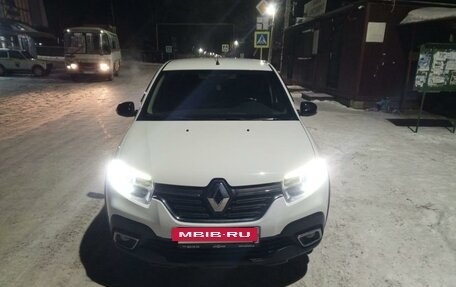 Renault Logan II, 2019 год, 1 300 000 рублей, 4 фотография