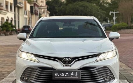 Toyota Camry, 2020 год, 2 570 000 рублей, 2 фотография