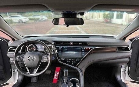 Toyota Camry, 2020 год, 2 570 000 рублей, 11 фотография