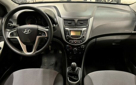 Hyundai Solaris II рестайлинг, 2013 год, 935 000 рублей, 8 фотография