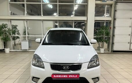 KIA Rio II, 2011 год, 690 000 рублей, 3 фотография