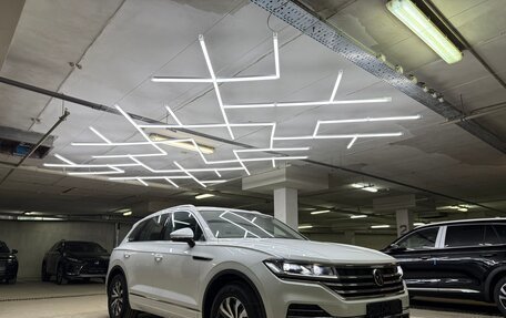 Volkswagen Touareg III, 2022 год, 9 400 000 рублей, 7 фотография