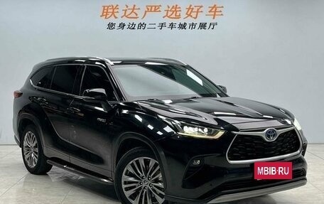 Toyota Highlander, 2021 год, 4 480 000 рублей, 24 фотография