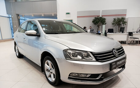 Volkswagen Passat B7, 2011 год, 1 144 000 рублей, 7 фотография