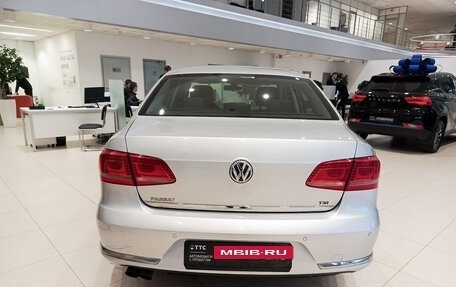 Volkswagen Passat B7, 2011 год, 1 144 000 рублей, 10 фотография