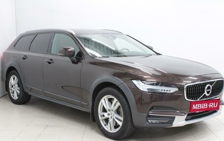 Volvo V90 Cross Country I рестайлинг, 2017 год, 3 000 000 рублей, 3 фотография