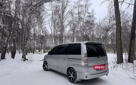 Toyota Noah III, 2002 год, 1 013 000 рублей, 6 фотография