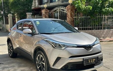 Toyota C-HR I рестайлинг, 2021 год, 2 150 000 рублей, 3 фотография