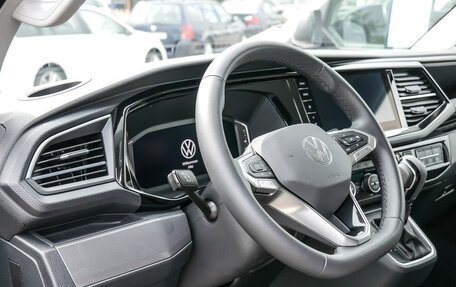 Volkswagen Multivan T6 рестайлинг, 2024 год, 15 459 000 рублей, 6 фотография