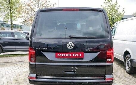 Volkswagen Multivan T6 рестайлинг, 2024 год, 15 459 000 рублей, 3 фотография