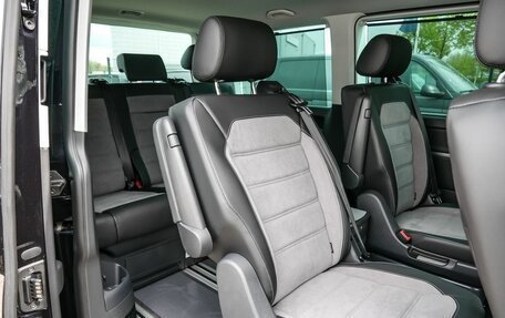 Volkswagen Multivan T6 рестайлинг, 2024 год, 15 459 000 рублей, 19 фотография