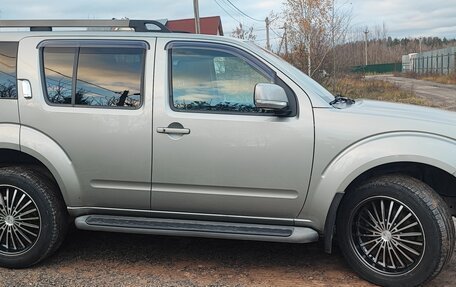 Nissan Pathfinder, 2011 год, 2 000 000 рублей, 7 фотография