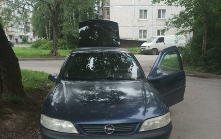 Opel Vectra B рестайлинг, 1998 год, 77 000 рублей, 1 фотография