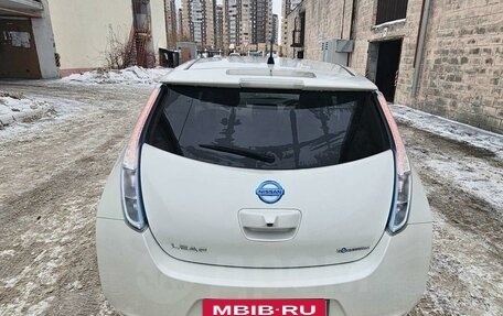 Nissan Leaf I, 2012 год, 1 150 000 рублей, 4 фотография