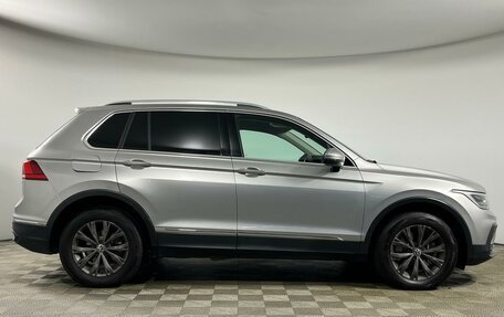 Volkswagen Tiguan II, 2020 год, 3 498 000 рублей, 4 фотография