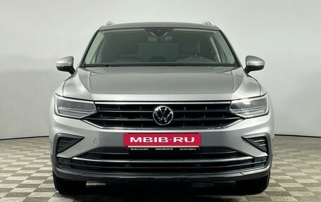 Volkswagen Tiguan II, 2020 год, 3 498 000 рублей, 2 фотография