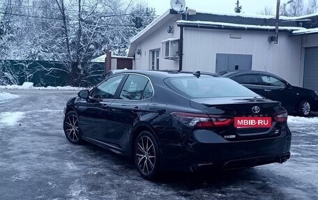 Toyota Camry, 2022 год, 3 550 000 рублей, 5 фотография