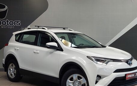 Toyota RAV4, 2016 год, 2 290 000 рублей, 9 фотография