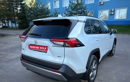 Toyota RAV4, 2020 год, 3 499 000 рублей, 4 фотография