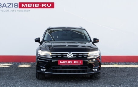 Volkswagen Tiguan II, 2018 год, 2 510 000 рублей, 2 фотография