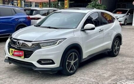 Honda Vezel, 2020 год, 1 750 000 рублей, 2 фотография