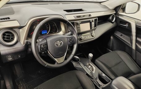 Toyota RAV4, 2013 год, 1 849 000 рублей, 13 фотография