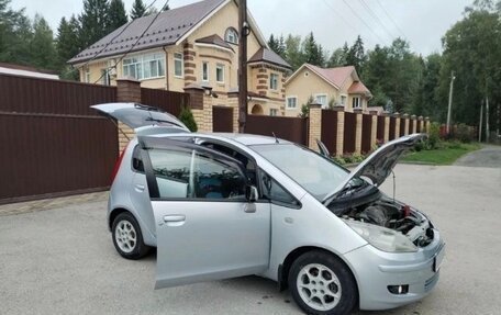 Mitsubishi Colt VI рестайлинг, 2003 год, 290 000 рублей, 2 фотография